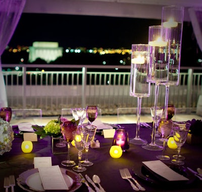 Many of the city's monuments, including the Lincoln Memorial, could be seen from the dinner area.