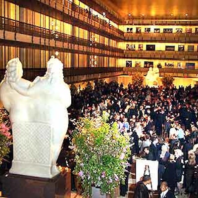 After watching the documentary, 1,500 guests went into the venue's promenade for a buffet supper by Restaurant Associates.