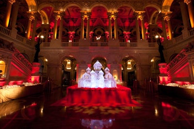 Atmosphere Lighting flooded the main atrium with Russia's signature color.