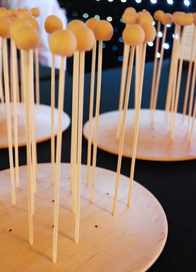 Chefs served Ontario maple lollies from a food station.