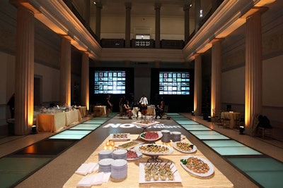 Both sides of the atrium included bars and hors d'oeuvre spreads for guests.