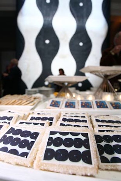 For dessert, Ridgewells served sugar cookies printed with images from Martin’s artwork.