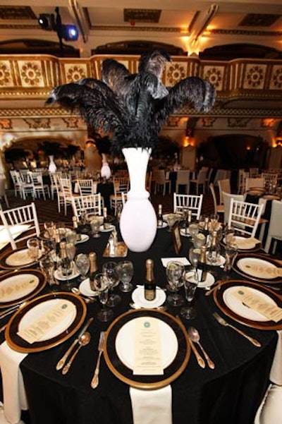 Windy City Linen provided the linens and Classic Party Rentals provided chairs.