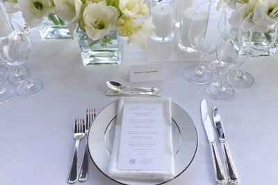 White and silver lent an understated look to the tabletops.