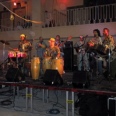 A cappella group The Persuasions entertained the crowd.