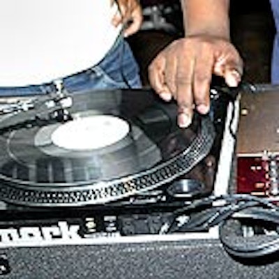 E2814disc 03 0211 Djscratch 1 152