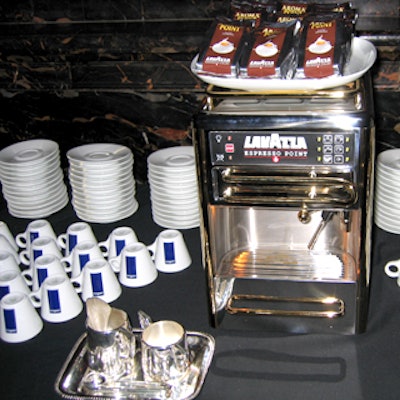 A self-serve espresso station, courtesy of Lavazza, was on hand during the dessert hour.