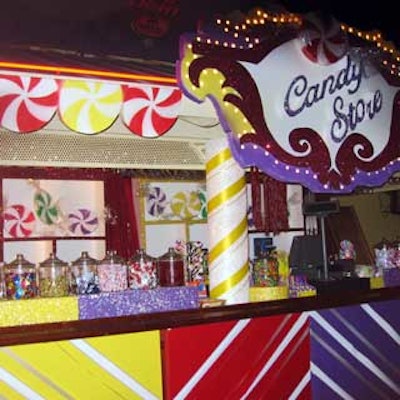 The candy store at Cafe Iguana enabled guests to make their own bag of treats to take home.