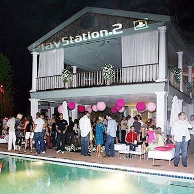 The launch of Paris Hilton's label, Heiress Records, had a pink theme with abundant pink decor, cocktails and food by Parties to Go.