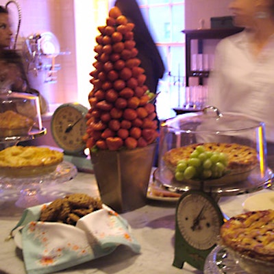 For the Cottage Living magazine launch, Match Catering and EventStyles dished up slices of apple pie, lattice-top strawberry rhubarb pie, and oatmeal chocolate chunk cookies.