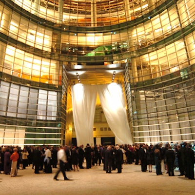 This year's Municipal Art Society's annual gala dinner was held at One Beacon Court/731 Lexington—the unfinished future headquarters of Bloomberg L.P. (Photo courtesy of Patrick McMullan)