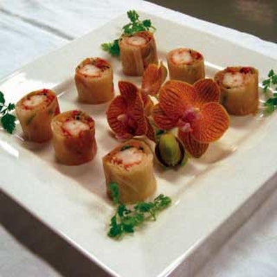 Entertaining Ideas Catering prepared a variety of hors d’oeuvres for the event, including Vietnamese rice paper rolls with spiced shrimp.