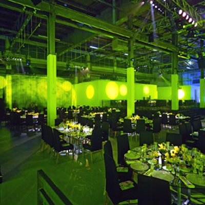 At the Museum of Contemporary Art gala in Los Angeles, the dining room was a serene open space.