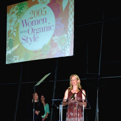 Helen Hunt, a recipient of Organic Style’s Women With Organic Style award, spoke to the audience at the award ceremony at Jazz at Lincoln Center.