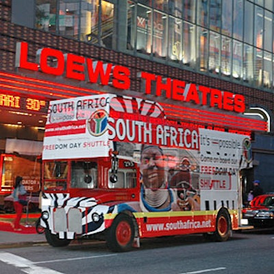 After the screening of South African Tourism USA’s premiere of Wild Safari 3D: A South African Adventure, guests boarded double-decker buses wrapped in promotional signage to take them to the after-party. The public got their chance to ride the buses two days later when shuttles hit the city streets.