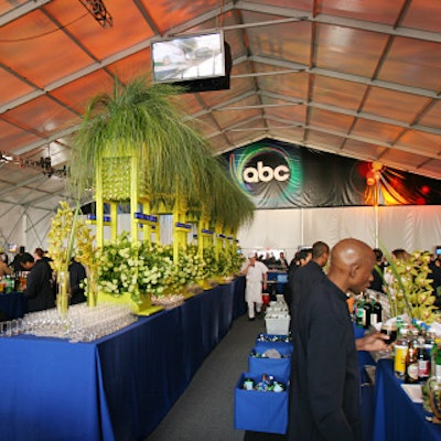 At ABC's party, Florea decorated the Tent at Lincoln Center with the network’s promotional blue and bright green colors.
