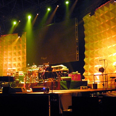 Atomic Design built a full concert stage for the Stevie Wonder performance that followed dinner.
