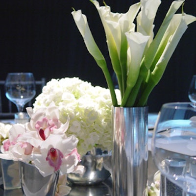 Design Fusion’s all-white flowers included calla lilies and orchids.