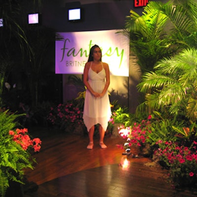 Models wore white dresses to support the fairy-tale theme.