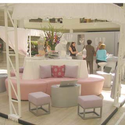 To promote its lingerie line, GapBody hired A Squared Group to design a Bra Bar that was set up in the center court of Aventura Mall.