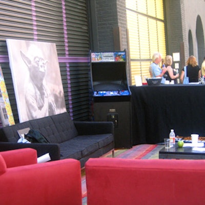 Graffiti artists could relax in a small lounge equipped with an old-school arcade game.