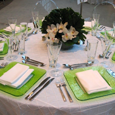 Linen and dinnerware from Chair-man Mills spruced up the tables at the Bell Canada-sponsored prescreening dinner for Mrs. Harris, held at Roy Thomson Hall.
