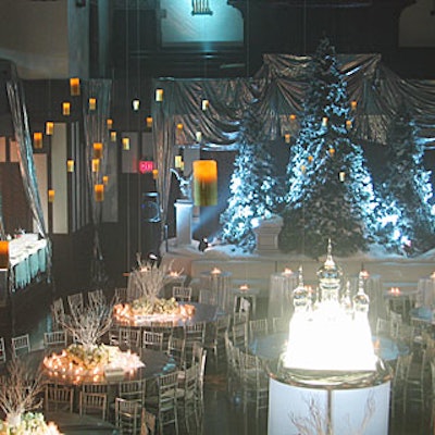 A wintry environment derived from the film pervaded the decor for the premiere party for Harry Potter and the Goblet of Fire at the Cathedral of St. John the Divine’s Synod Hall.