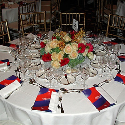 Centerpieces at the luncheon were done by Le Cirque 2000's internal florist.