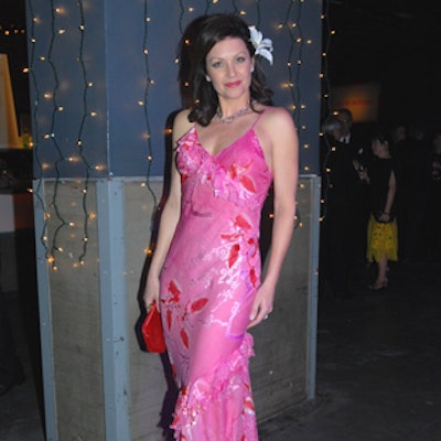 Event host and Canadian film personality Wendy Crewson wore tropical garb.