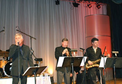 After dinner Steve Tyrell and Orchestra performed for guests.