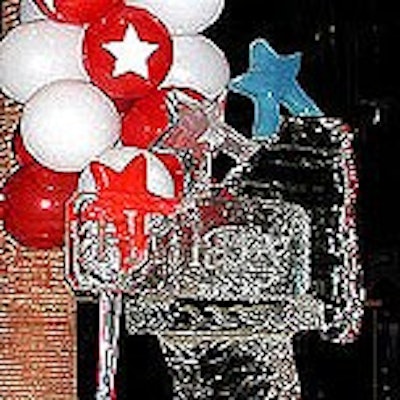 Hillary Rodham Clinton's bash at the Grand Hyatt included an ice sculpture in the shape of New York.