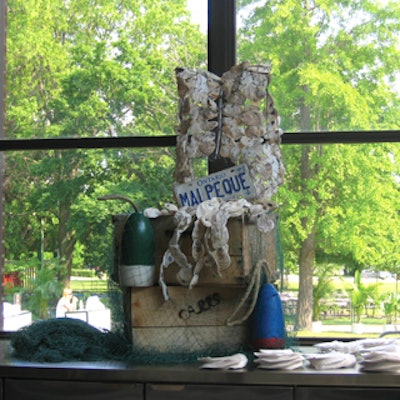 Nautical decor adorned the Oyster Boy food station.
