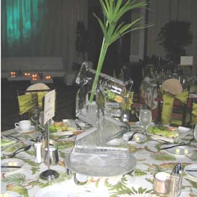 So Cool Events sculpted the MPI logo out of ice to use as a centerpiece.