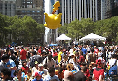 Thousands (including some very eager Hogan fans) gathered in front of the stage to watch the finals.