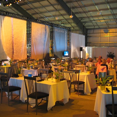 Compass Group Canada offered fine dining in the PricewaterhouseCoopers V.I.P. bistro.