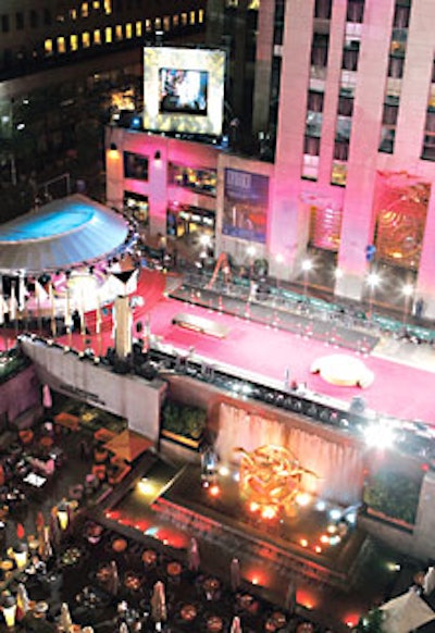 On the plaza at Rockefeller Center MTV set up a large red carpet and a stage for a performance from Fergie for its preshow arrivals coverage.