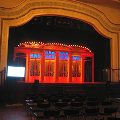 Mandell Entertainment supplied the Moulin Rouge-esque stage.