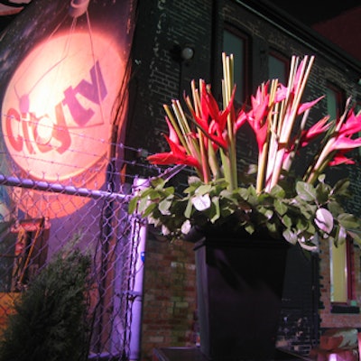 Floral arrangements decorated the cafe-style outdoor smoking area.