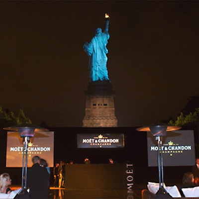 Moët & Chandon celebrated the 120th anniversary of White Star Champagne and the Statue of Liberty by creating an indoor and outdoor lounge area for 1,300 guests on Liberty Island.