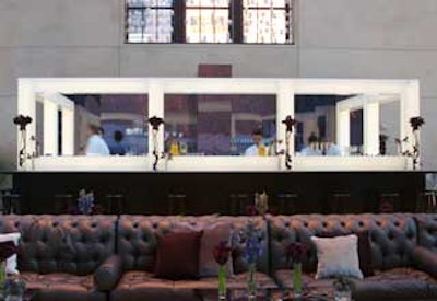 A custom-built bar mimicked Lord Foster’s modern design.