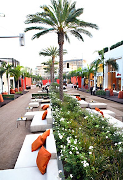 15/40 Productions outfitted the southern block with white and brown daybeds topped with burnt orange pillows, where Sony’s 1,200 guests lounged during cocktail hour.