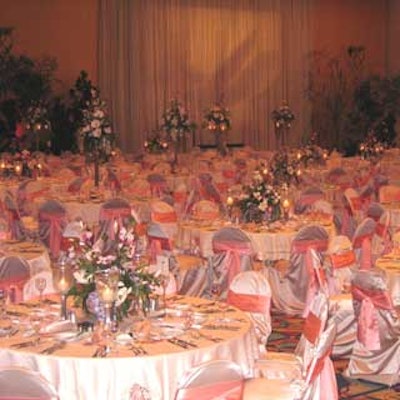 The ballroom at the Radisson Hotel Miami was a vision in taupe and peach with ornate centerpieces in varying heights.