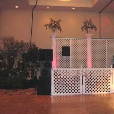 Even the stage inside the ballroom was given a Southern touch with trellis screens and columns.