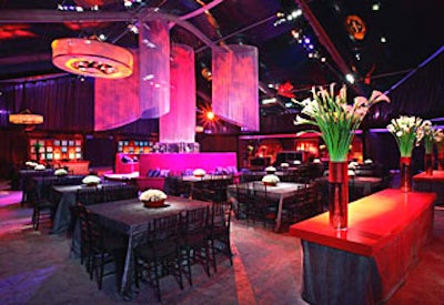 An intimate crowd of 300 sat for supper at square tables before the party swelled for the after-party.