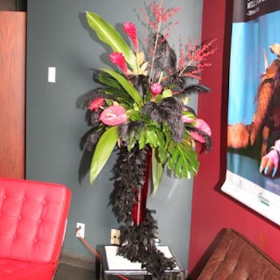 Cabaret-style floral arrangements from Fa The Flower Shop complemented the evening's theatre performance.