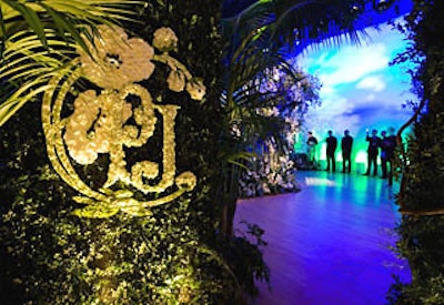 A Perrier-Jouët logo made of white flowers took eight hours to create.