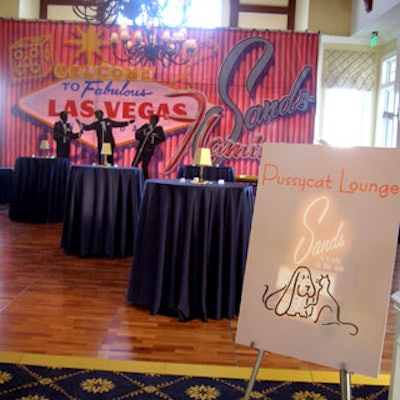 A Las Vegas-inspired backdrop was supplied by Grosh Scenic Rentals.