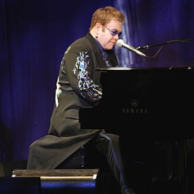 Elton John performed at the Billie awards benefit dinner for longtime pal Billie Jean King’s Women’s Sports Foundation.