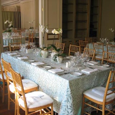 Exclusive Affair Rentals provided white napkins atop turquoise and white printed linens.