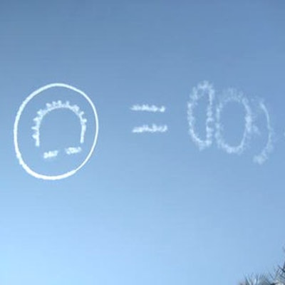 Some of the planes had extra features thatallowed them to draw pictures and write text in the sky.